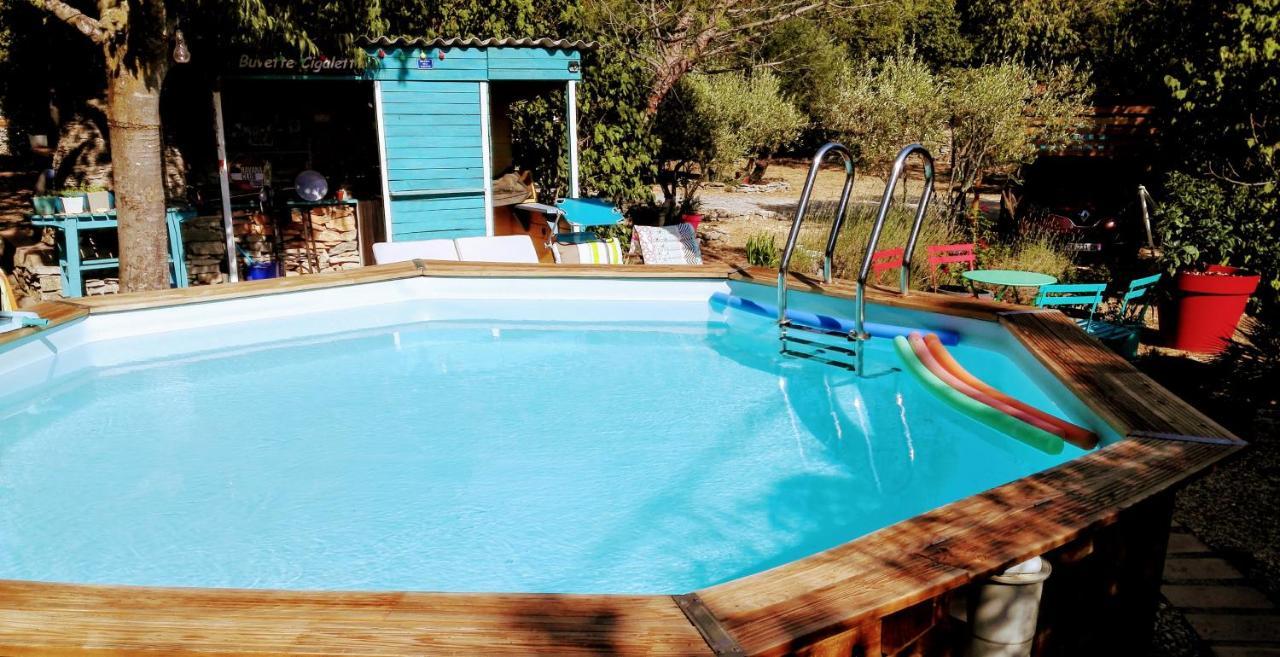 Bed and Breakfast Nimes En Garrigues Екстер'єр фото