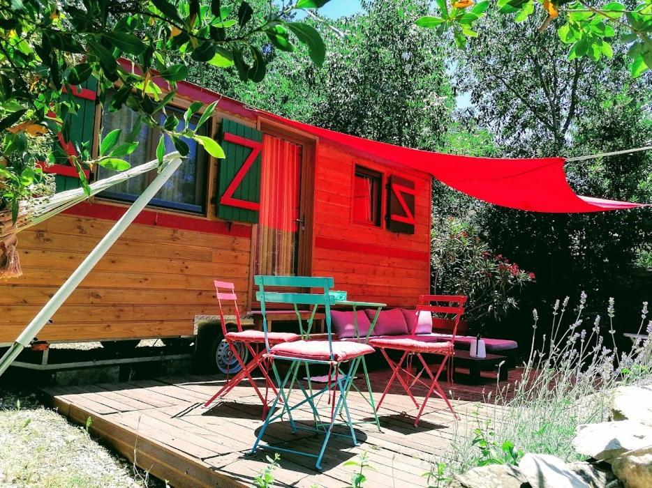 Bed and Breakfast Nimes En Garrigues Екстер'єр фото